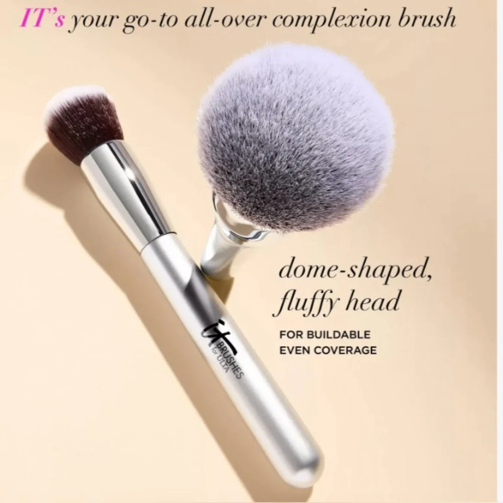 NWT, IT cosmetics brushes for Ulta, Airbrush blurring Fluffy Foundation #101